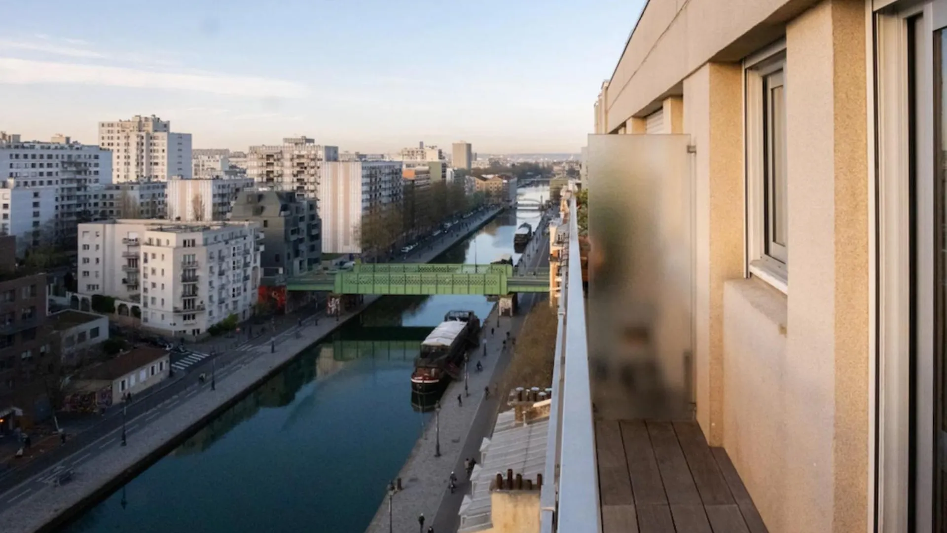 Loft With Balcony Near La Villette Paris Apartment